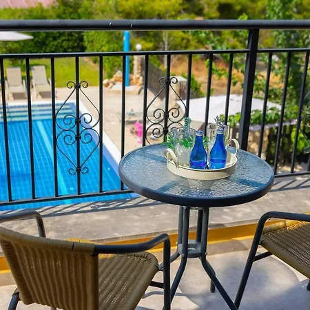 Androulla Villa Argaka